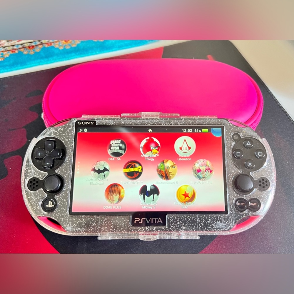 PS VITA 2000 Pink Black (MODDED)